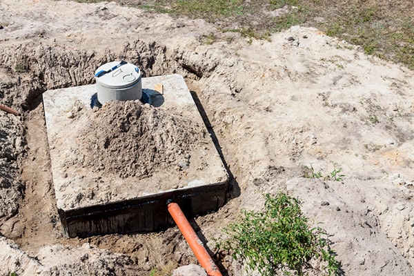 septic tank pumping should be done by professionals with the proper equipment and knowledge